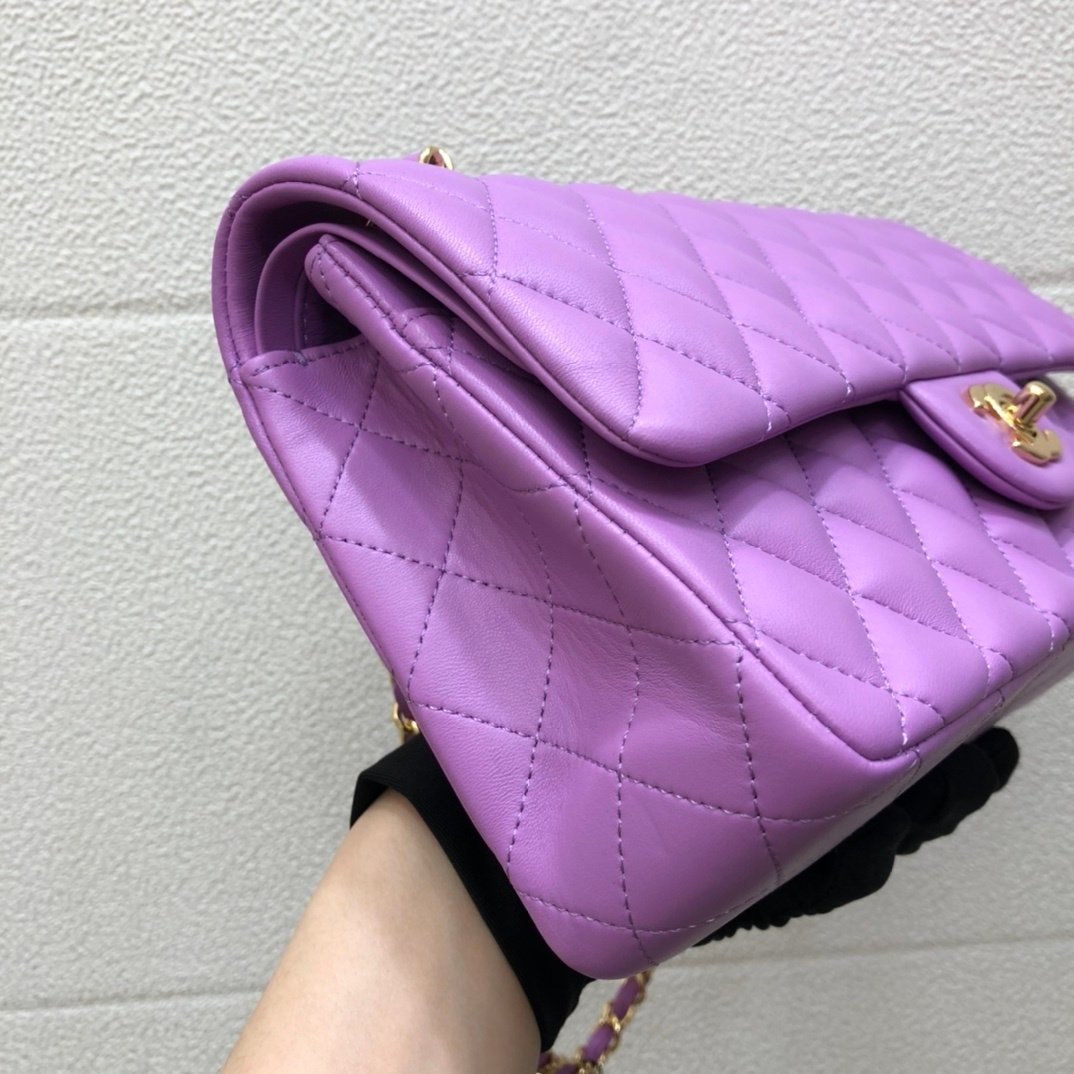 elegant quilted purple shoulder bag with chain detailing elegant quilted purple shoulder bag with chain detailing